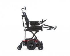 Position d'assise haute avec repose-jambes en angle